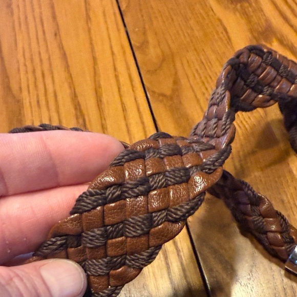 Stylish Gray Handwoven Bag - Picture 6 of 13